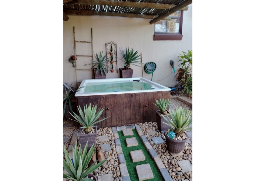 3 Bedroom Property for Sale in Moorreesburg Western Cape